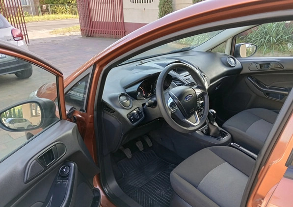 Ford Fiesta cena 25700 przebieg: 114000, rok produkcji 2014 z Oborniki małe 106